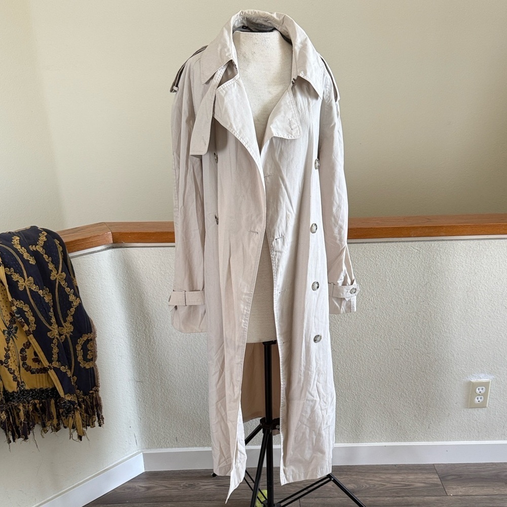 The Burton collection Light Tan Trench Coat size 40